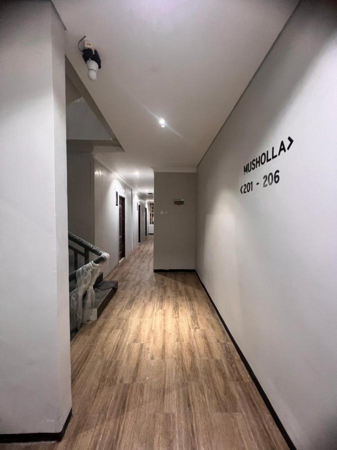 Sleep Studio Hotel City Center Surabaya Eksteriør billede