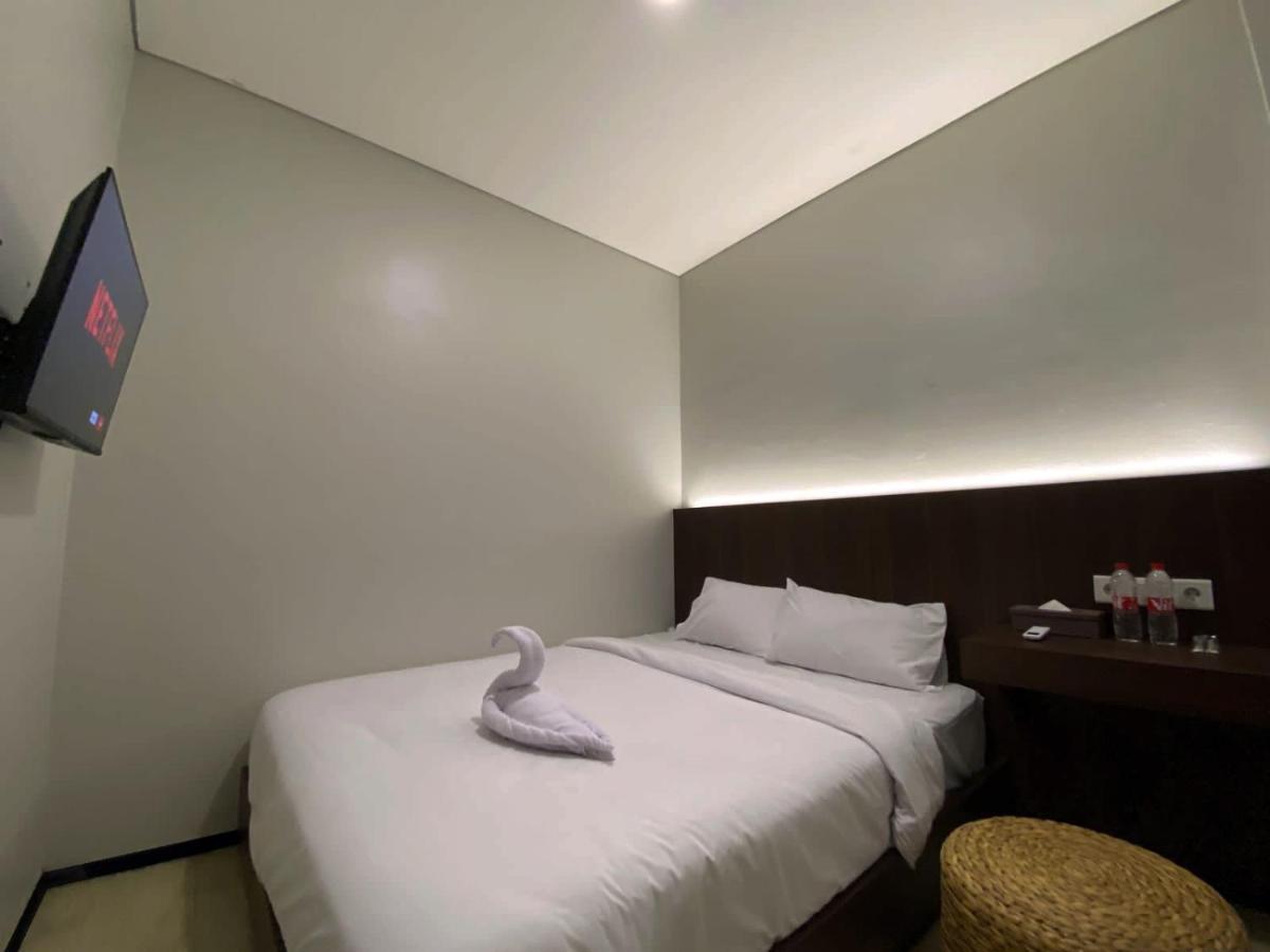 Sleep Studio Hotel City Center Surabaya Eksteriør billede